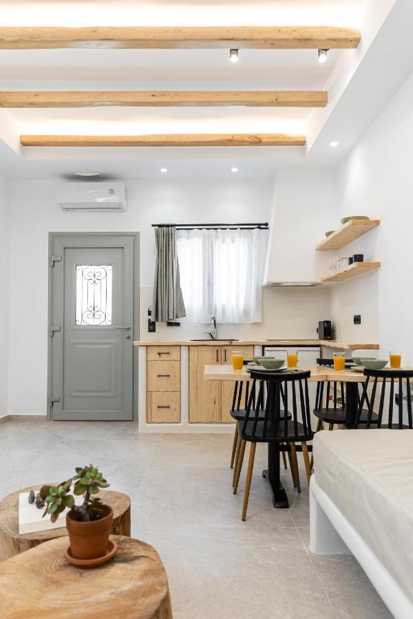 Adama'S Suites Naxos City 外观 照片