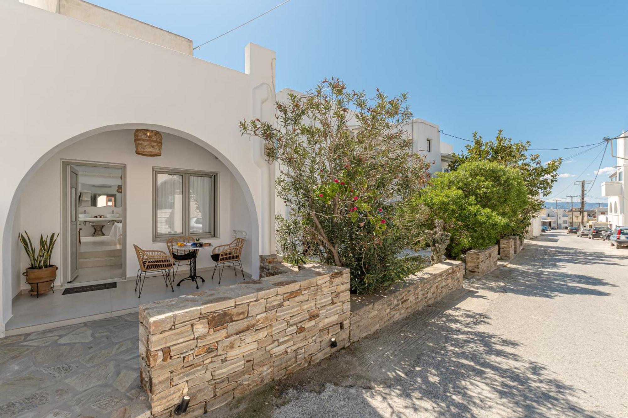 Adama'S Suites Naxos City 外观 照片